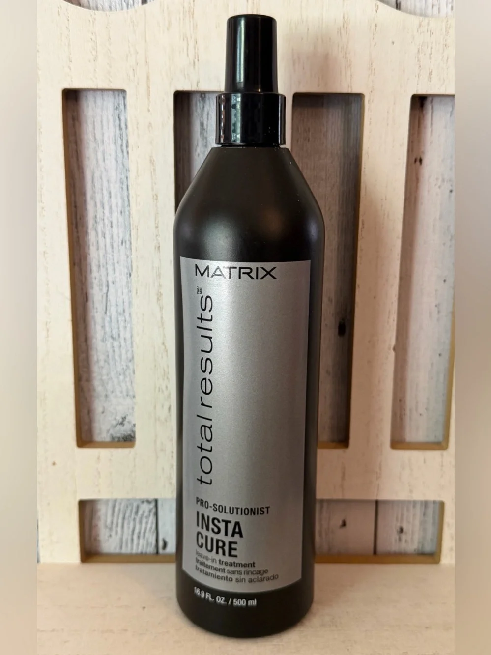 Matrix Total Results Pro-Solutionist Insta Cure Leave-In Treatment 16.9 oz 500ml